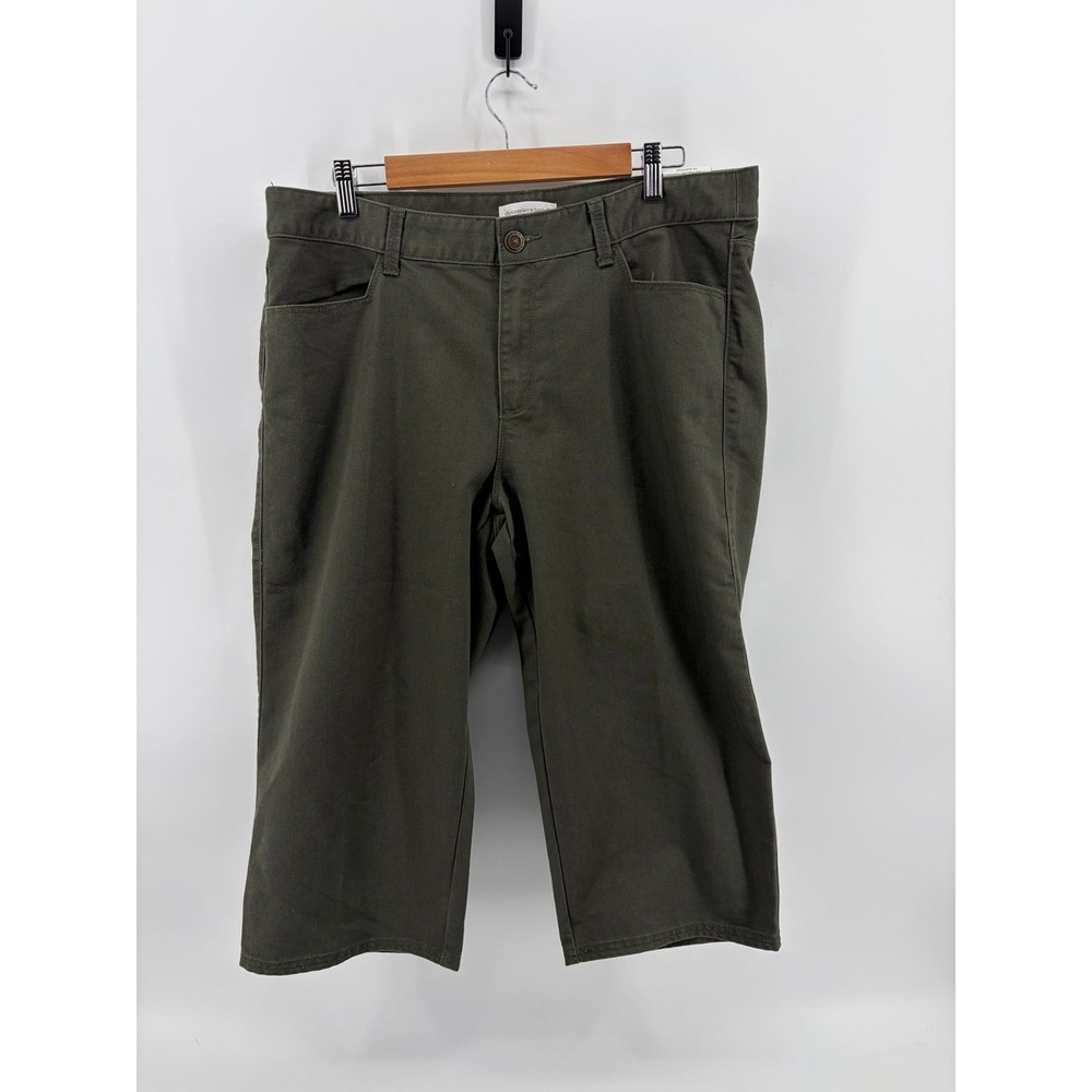 Christopher & Banks, Modern Fit Capris, Olive Green, Women's Size 14! NWT
